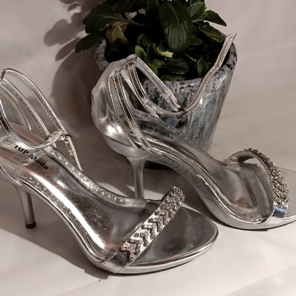 TOP Moda Silver Heels - Picture 12 of 12